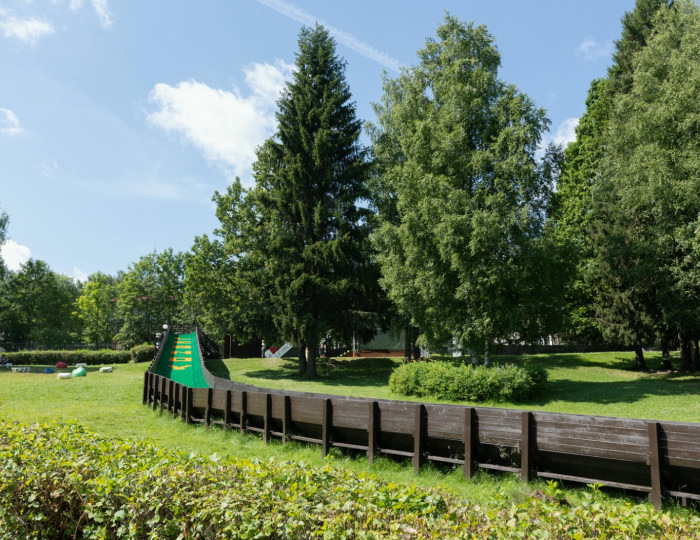 Всесезонная тюбинговая горка - Парк-отель Lesnoy / Лесной