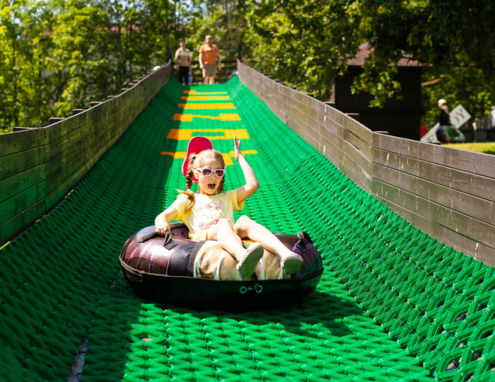 Всесезонная тюбинговая горка - Парк-отель Lesnoy / Лесной